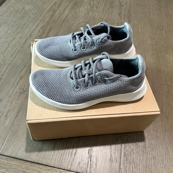 allbirds Women’s Tree Runners Size 8 Gray - Picture 2 of 12